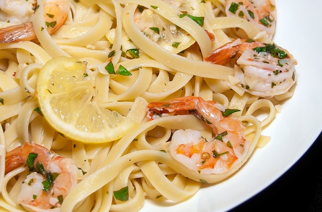 Featured Recipe: Easy Shrimp Scampi with Linguine